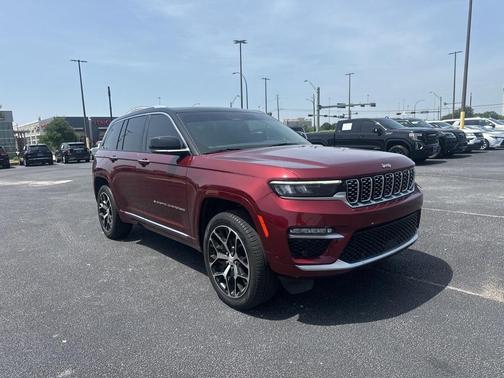 2023 Jeep Grand Cherokee Summit