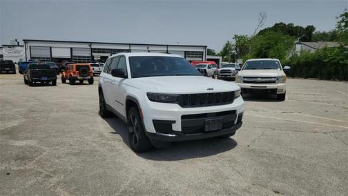 2023 Jeep Grand Cherokee L Laredo