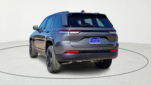 Metallic 2025 Jeep Grand Cherokee Laredo