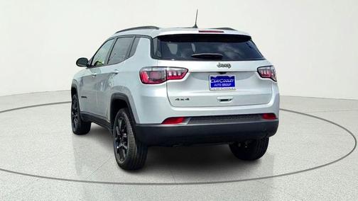 Silver Zynith 2026 Jeep Compass Latitude