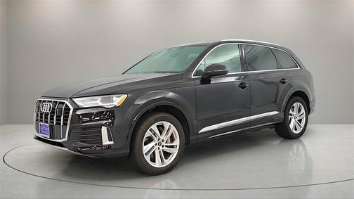 2023 Audi Q7 45 Premium Plus