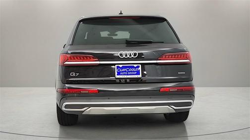2023 Audi Q7 45 Premium Plus