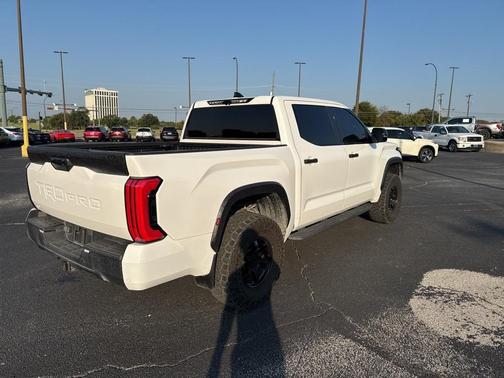 2022 Toyota Tundra Hybrid TRD Pro