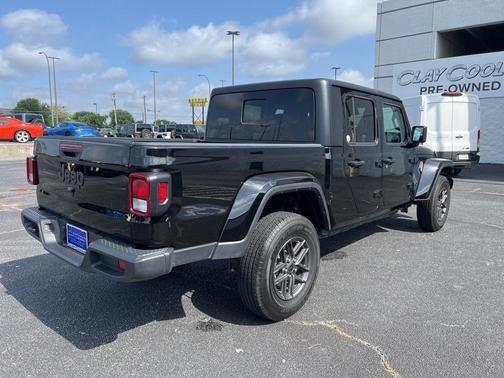 2024 Jeep Gladiator Sport