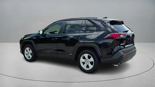 2020 Toyota RAV4 Hybrid XLE