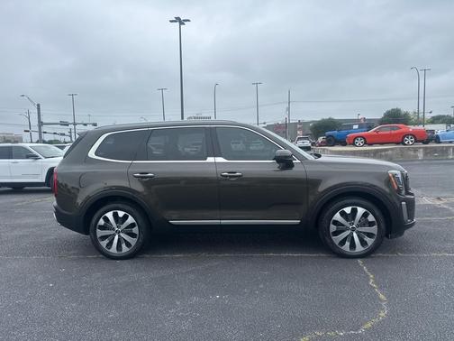 2020 Kia Telluride S