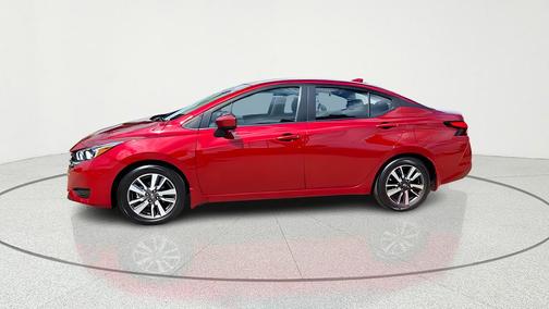 Scarlet Ember 2024 Nissan Versa 1.6 SV