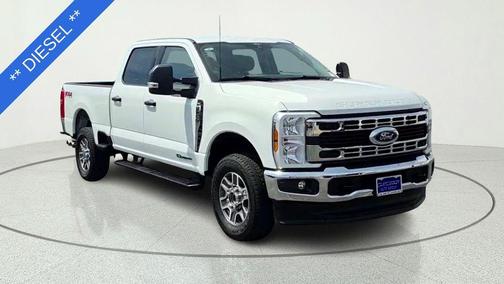 Oxford White 2025 Ford F-250 XLT