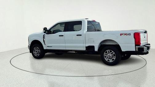 Oxford White 2025 Ford F-250 XLT