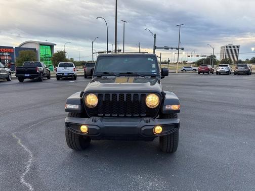 2022 Jeep Gladiator Sport