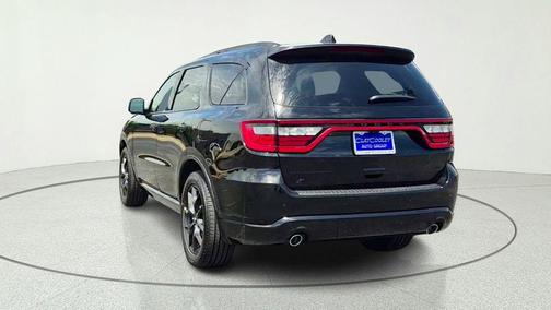 DB Black Crystal Clearcoat 2026 Dodge Durango GT HEMI V8