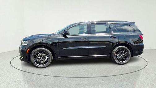 DB Black Crystal Clearcoat 2026 Dodge Durango GT HEMI V8