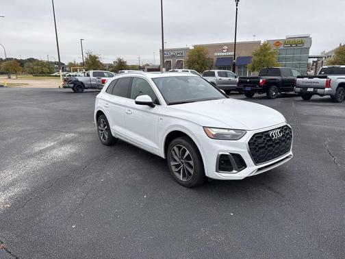 2024 Audi Q5 45 S line quattro Premium