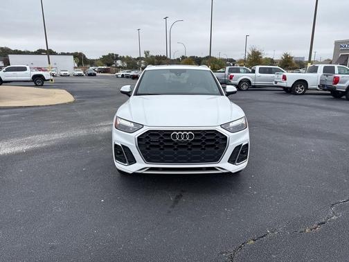 2024 Audi Q5 45 S line quattro Premium