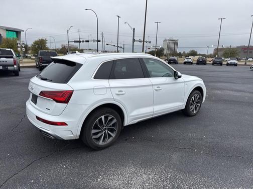 2024 Audi Q5 45 S line quattro Premium