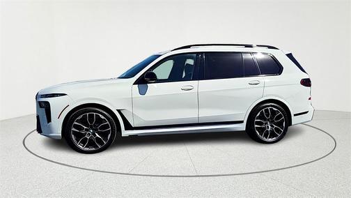 2023 BMW X7 M60i