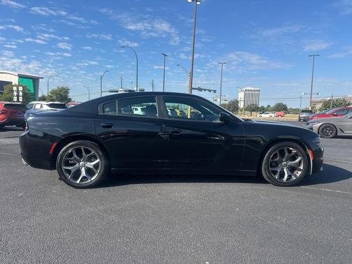 2017 Dodge Charger SXT