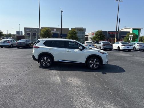 2022 Nissan Rogue Platinum