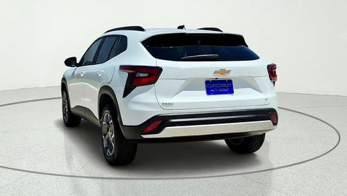 Summit White 2026 Chevrolet Trax LT
