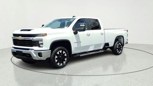 Summit White 2025 Chevrolet Silverado 2500 LT