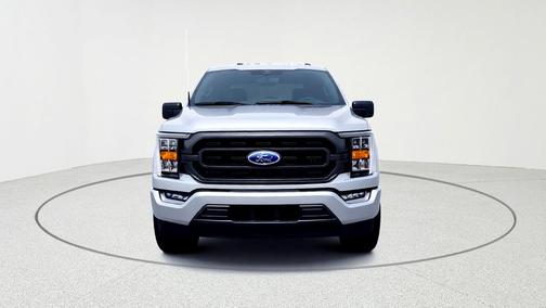 Iconic Silver Metallic 2023 Ford F-150 XLT