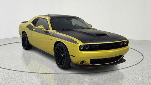 Gold Rush 2021 Dodge Challenger R/T Scat Pack