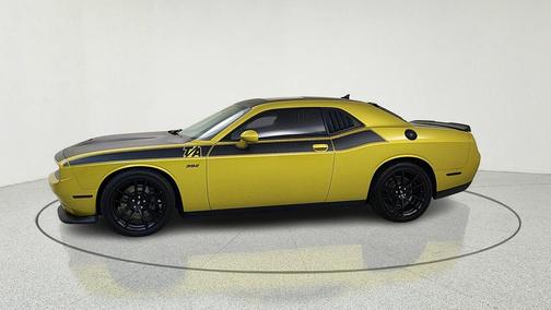 Gold Rush 2021 Dodge Challenger R/T Scat Pack