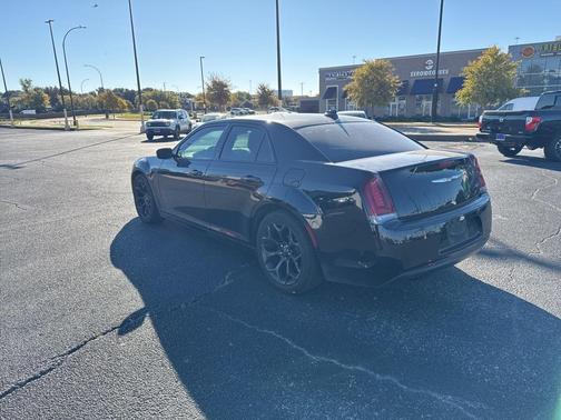 2019 Chrysler 300 Touring