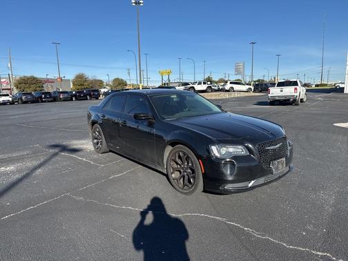 2019 Chrysler 300 Touring