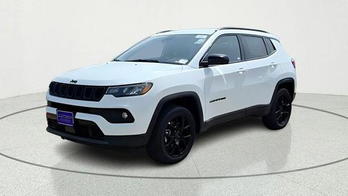 Bright White Clearcoat 2026 Jeep Compass Latitude