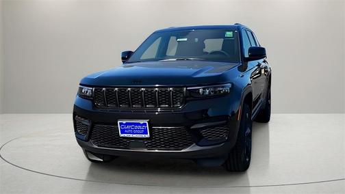 2024 Jeep Grand Cherokee Laredo
