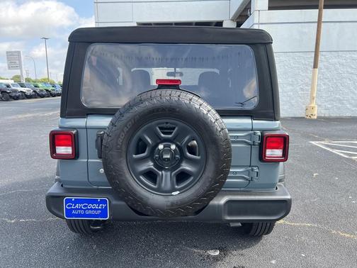 2024 Jeep Wrangler Sport