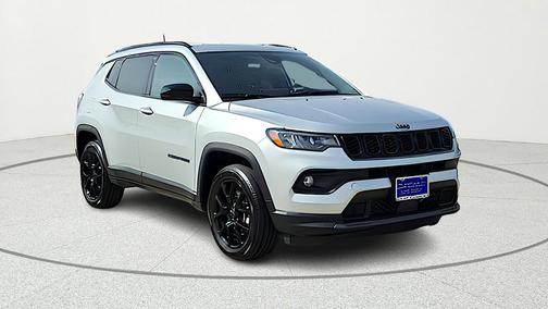 Silver Zynith 2026 Jeep Compass Latitude