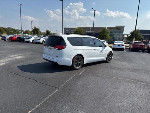 2020 Chrysler Pacifica Limited