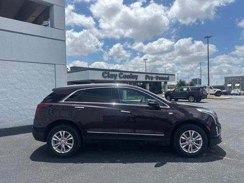 2021 Cadillac XT5 Luxury