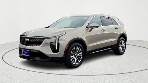 Latte 2025 Cadillac XT4 Premium Luxury