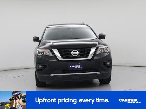 2017 Nissan Pathfinder Platinum