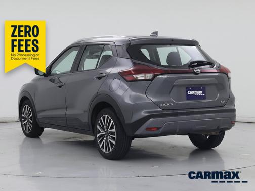 Gray 2022 Nissan Kicks SV