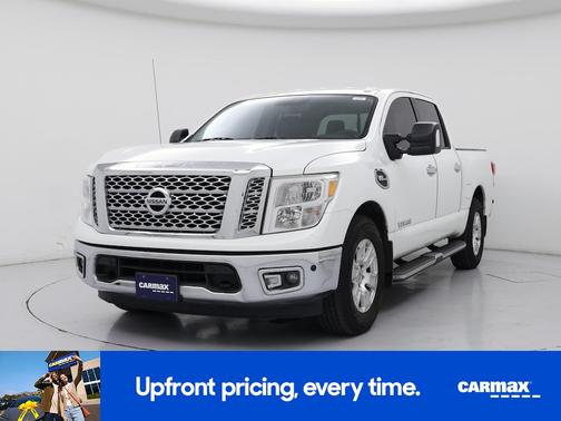 2017 Nissan Titan SV