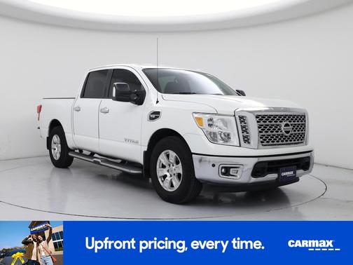 2017 Nissan Titan SV