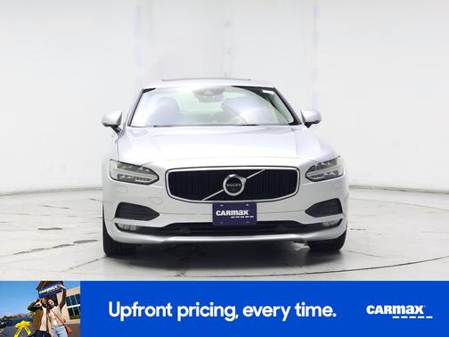 2017 Volvo S90 T6 Momentum