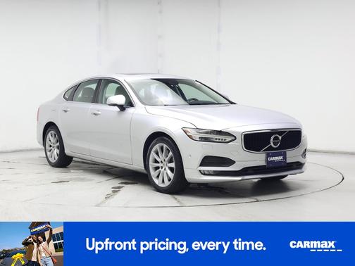 2017 Volvo S90 T6 Momentum