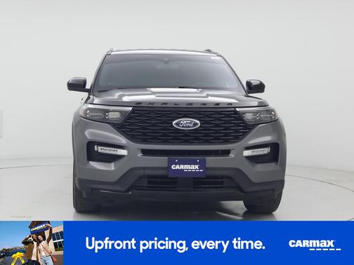 Gray 2022 Ford Explorer ST-Line