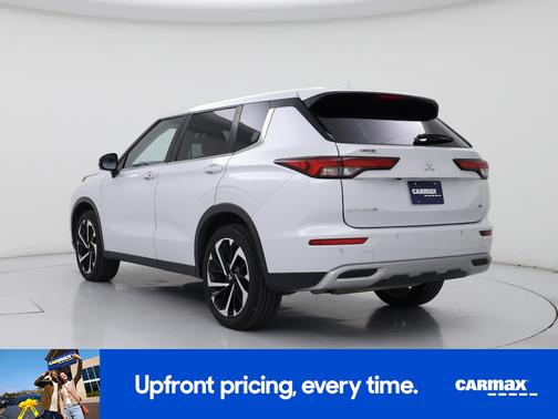 2023 Mitsubishi Outlander SE