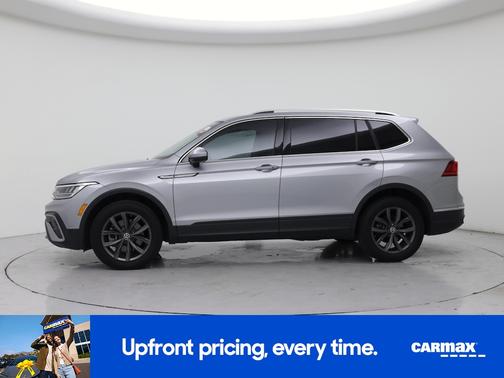 Silver 2022 Volkswagen Tiguan SE