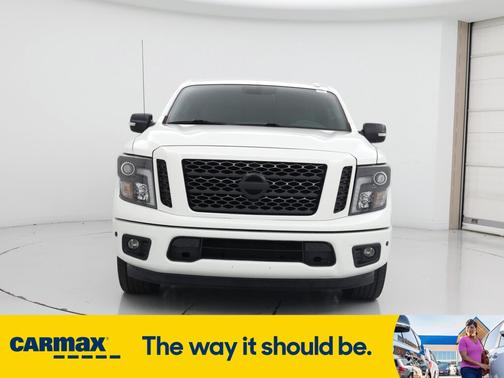 2018 Nissan Titan SL