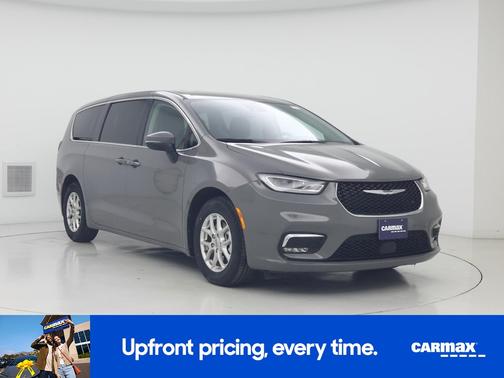 Gray 2023 Chrysler Pacifica Touring L