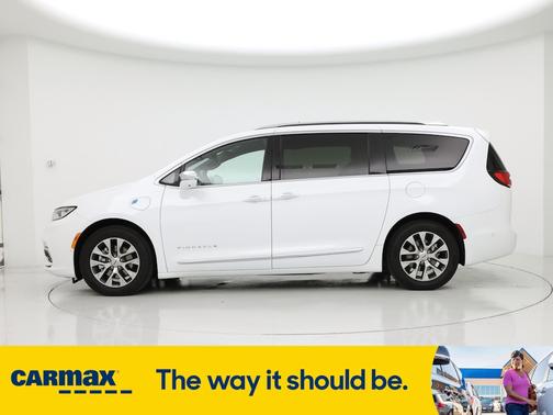 2022 Chrysler Pacifica Hybrid Pinnacle