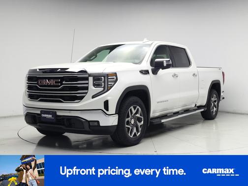 White 2023 GMC Sierra 1500 SLT