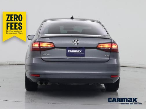 Gray 2016 Volkswagen Jetta Sport